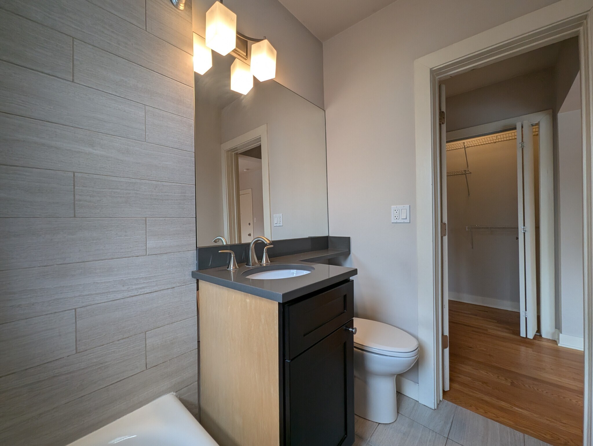 Building Photo - 2430 N Kedzie Blvd