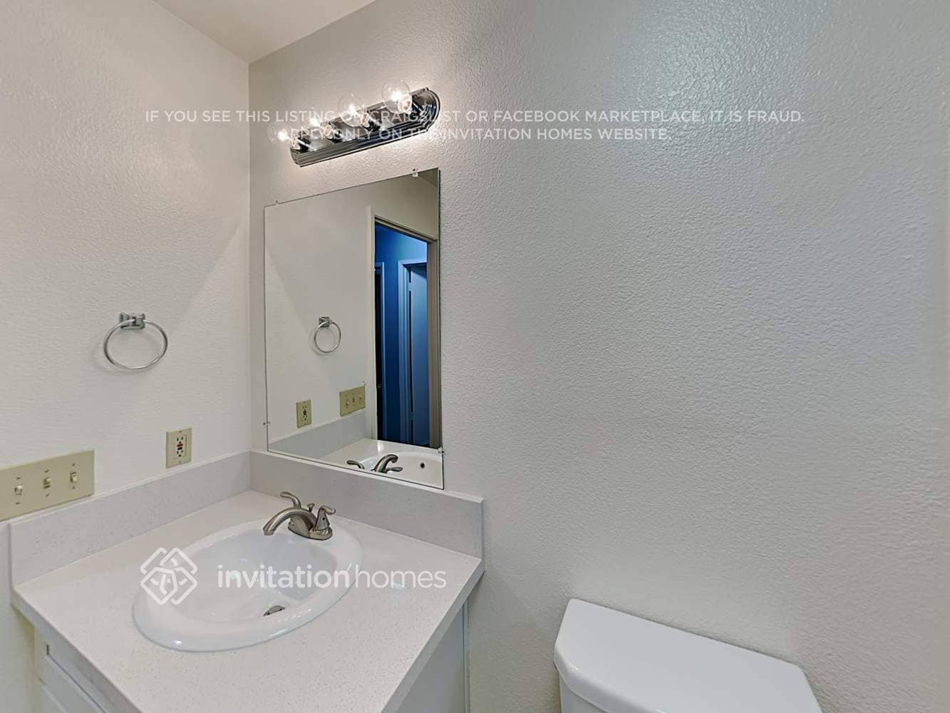 Building Photo - 598 Bernier Cir