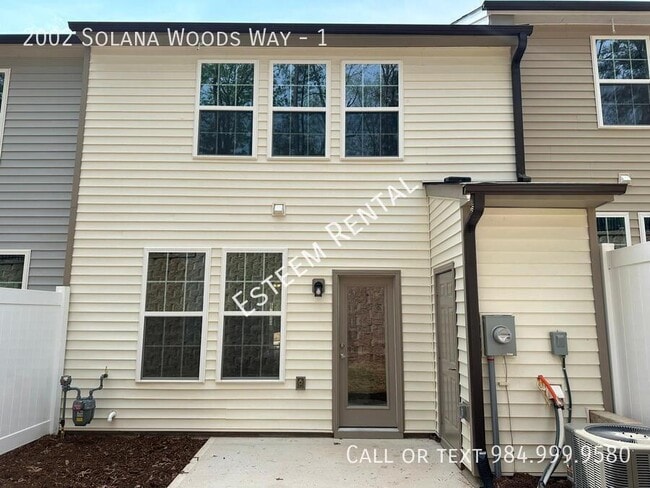 Building Photo - 2002 Solana Wds Dr