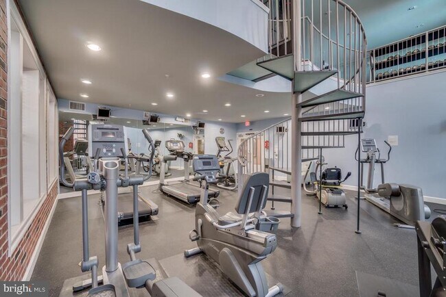 Building Photo - 7 Granite Pl