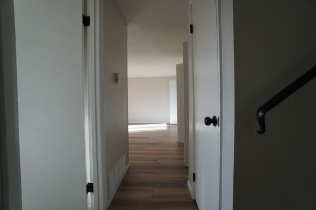 Building Photo - 6727 Dale Rd