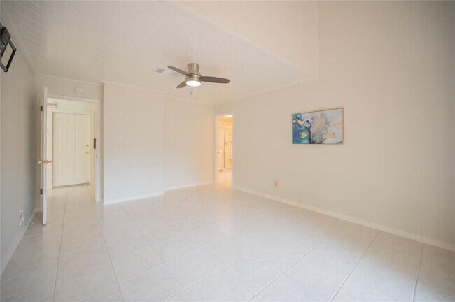 Building Photo - 16623 Park Green Way