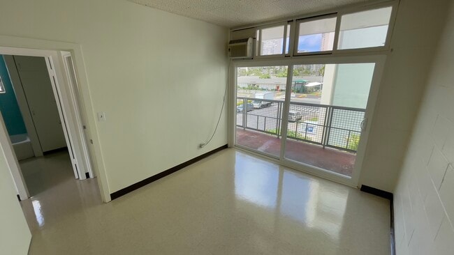 Building Photo - 516 Kamoku St