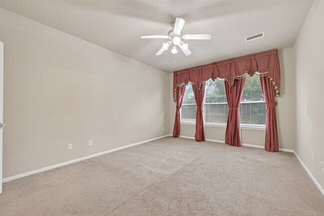 Building Photo - 4623 Russett Ln