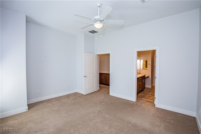 Building Photo - 10557 Ridge Glow Ave