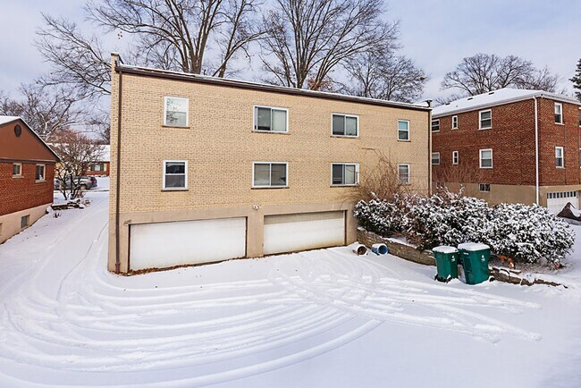 Building Photo - 3129 Ramona Ave