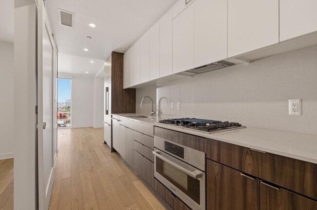 Building Photo - 37 L St SE