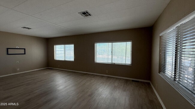 Building Photo - 9342 E Citrus Ln S