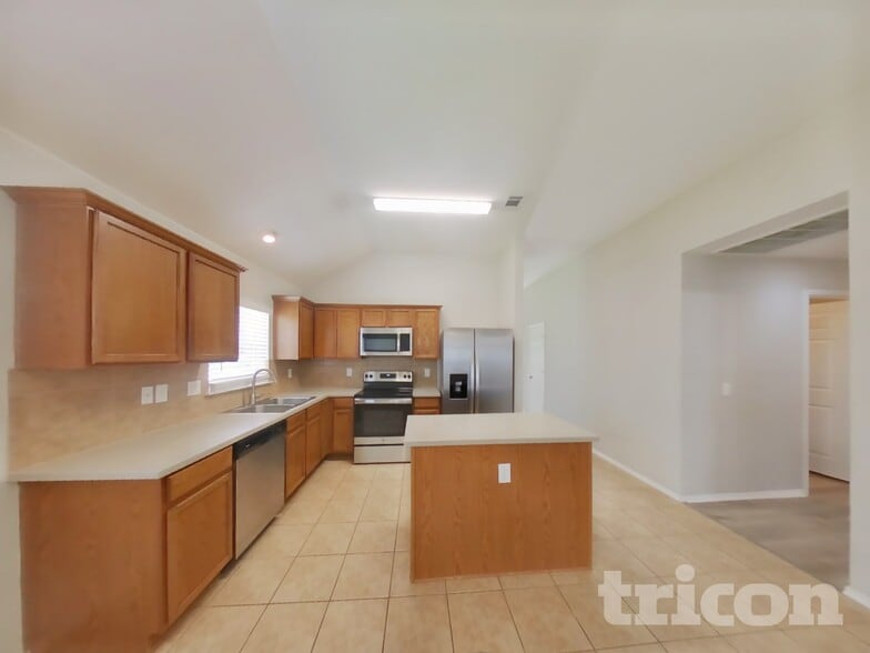 Building Photo - 120 Bison Meadow Dr