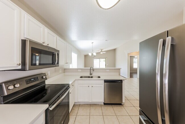 Building Photo - 11335 W Crestbrook Dr