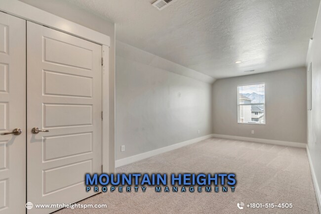 Building Photo - 3727 N 900 W
