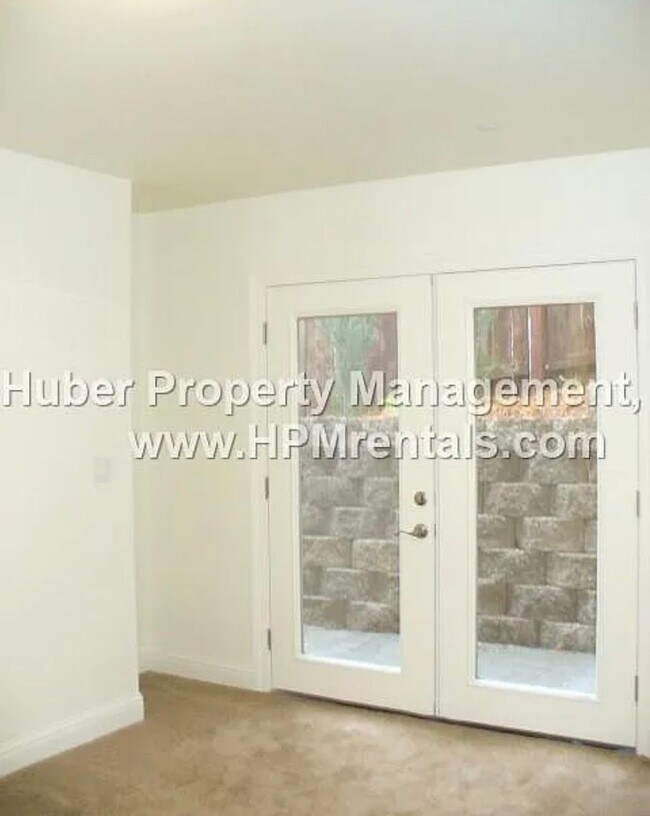 Building Photo - Beautiful 2bd/2ba Home Located in the Heart of Downtown Auburn!