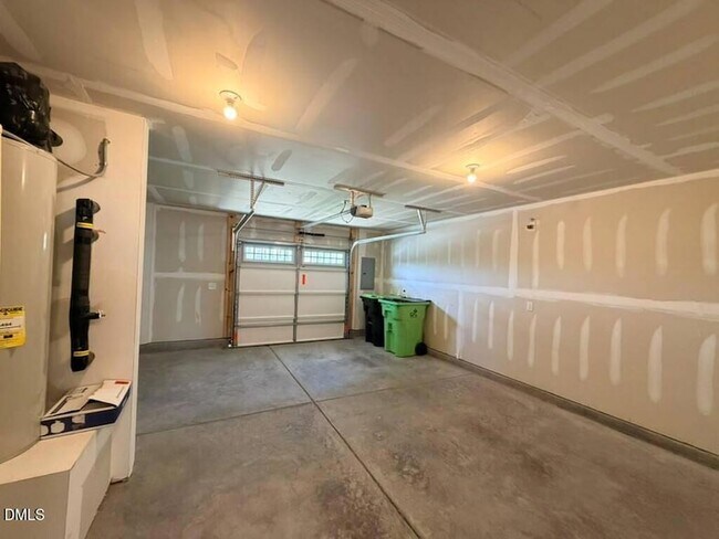 Building Photo - 451 Carolina Spgs Blvd