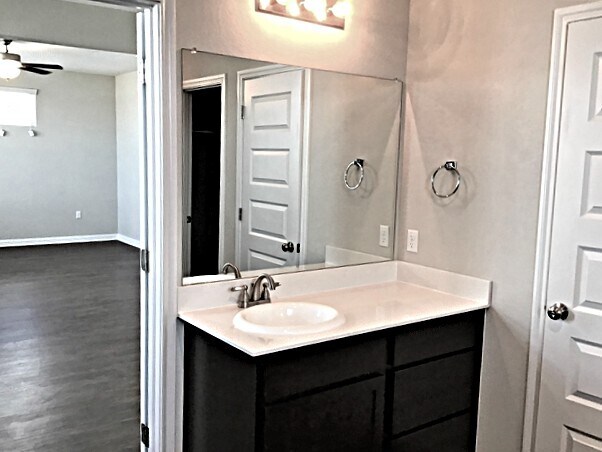 Building Photo - 8012 Turnberry Ln
