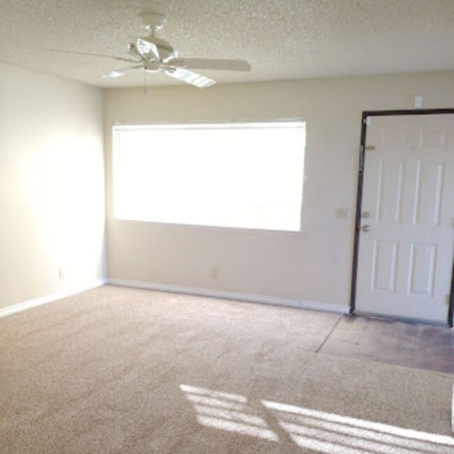 Building Photo - **$100 OFF 1ST MONTH** Two Bedroom Home Downtown 29 Palms