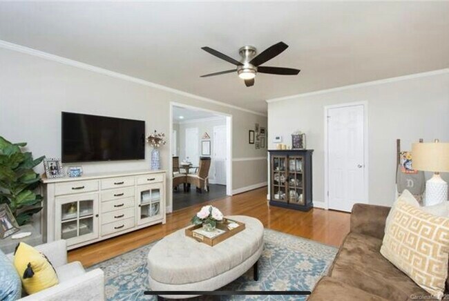 Building Photo - 1322 Tarrington Ave