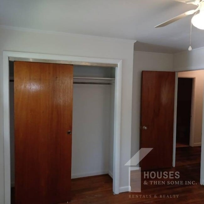 Building Photo - 136 Forest Hills Dr