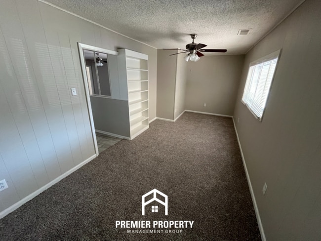 Building Photo - 5605 Loch Lomond Rd