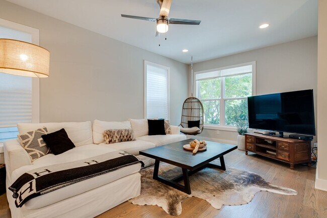 Building Photo - Delightful East Nashville Home for Rent!