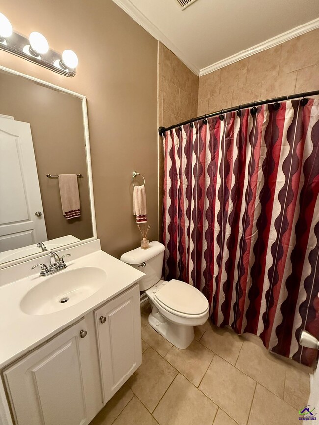 Building Photo - 227 Hearthwood Dr