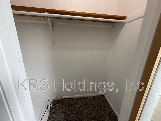 Building Photo - 4101 Holly Cove Dr