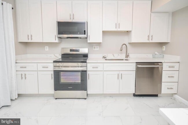 Building Photo - 9209 Frostburg Way