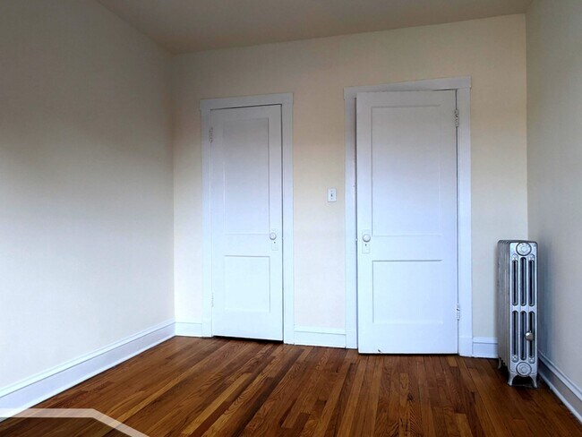 Building Photo - 2651 N Spaulding Ave