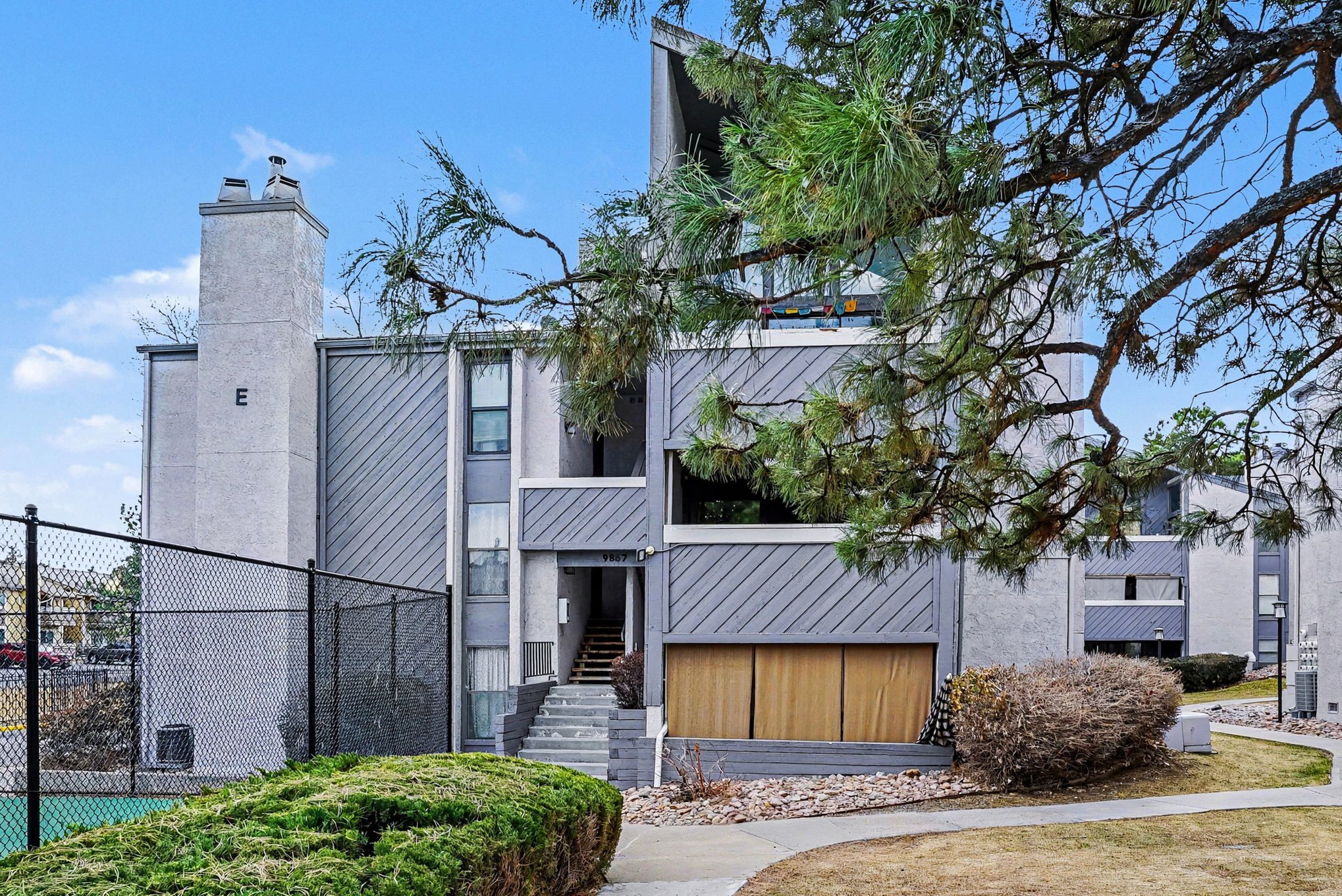 Building Photo - 9867 E Peakview Ave