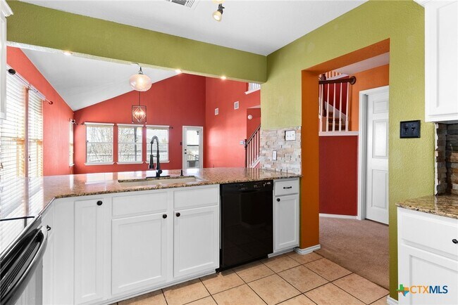 Building Photo - 6303 Blayney Dr