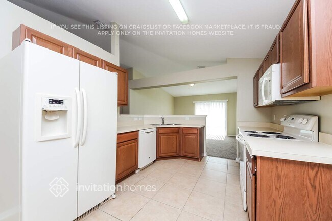 Building Photo - 5541 Silver Thistle Ln