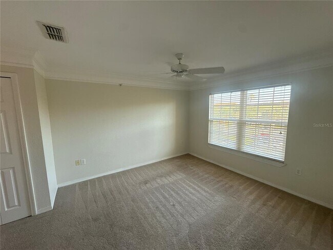 Building Photo - 5463 Vineland Rd