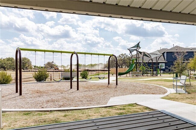 Building Photo - 133 Everglades Dr