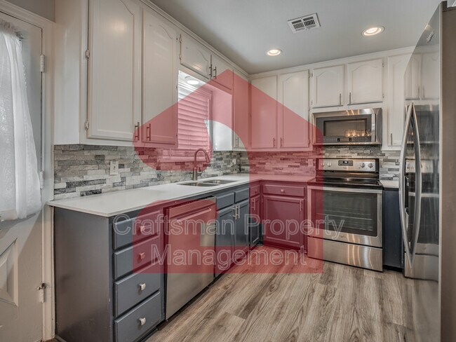 Building Photo - 2024 NW 45th St