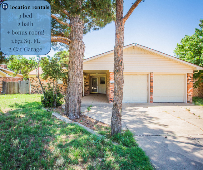 Primary Photo - Beautiful 3/2 with a Bonus Room!