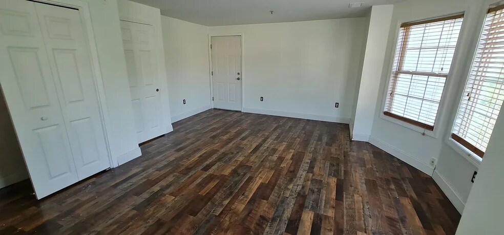 Building Photo - 41 West St