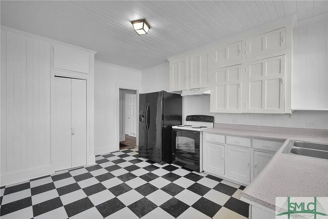Building Photo - 116 Ivey St