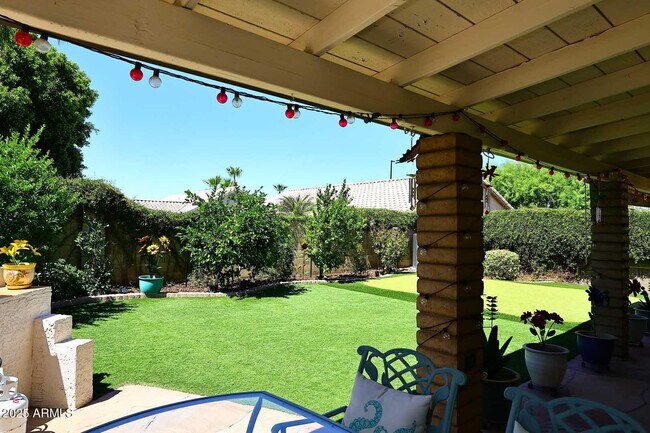 Building Photo - 359 W Brisa Dr