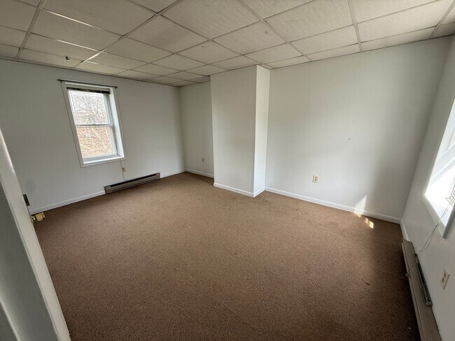 Building Photo - 429-431 E. King Street