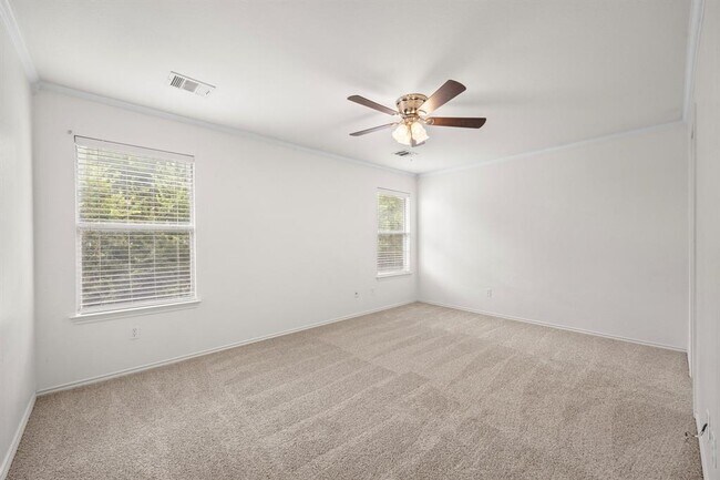 Building Photo - 709B Jane Austen Trail