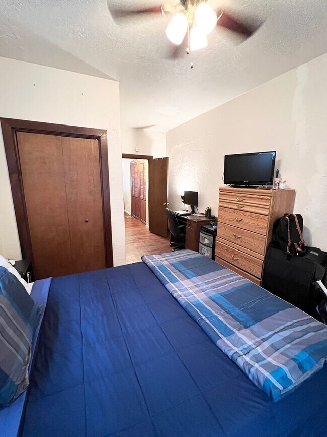 Building Photo - 79 S 16th St