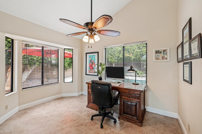 Building Photo - 49035 Tango Ct