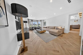 Building Photo - 4312 NE 22nd Ave