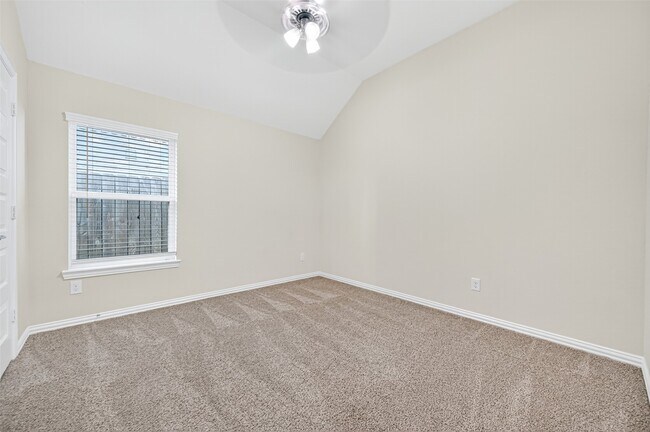 Building Photo - 40519 Goldeneye Pl