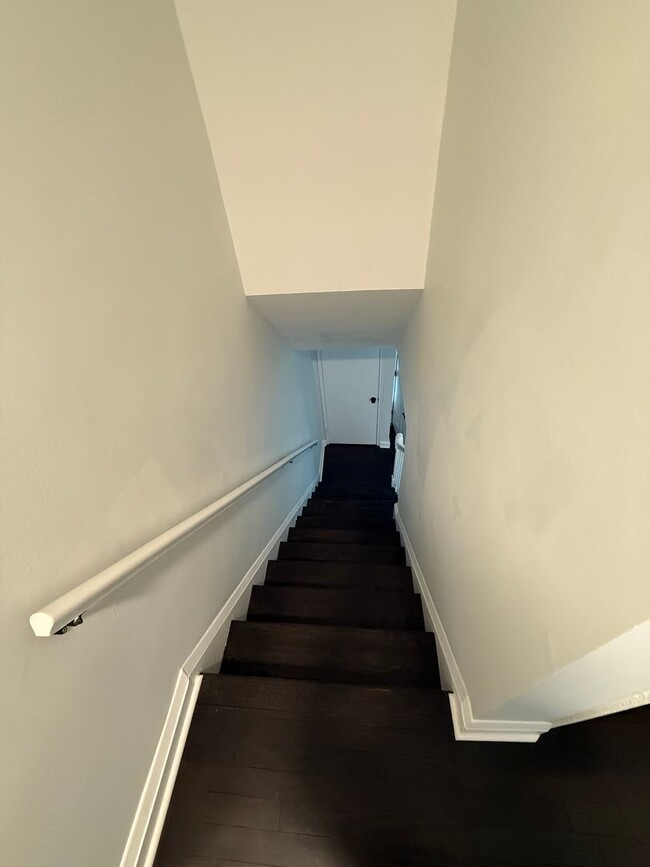 Building Photo - Stunning Renovated Home in Dundalk