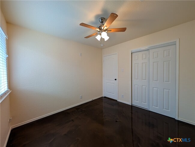 Building Photo - 268 Goliad Dr