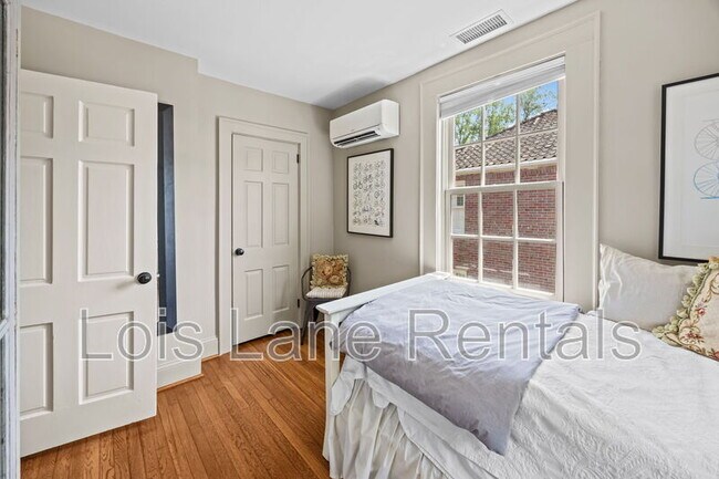 Building Photo - 55 Gadsden St