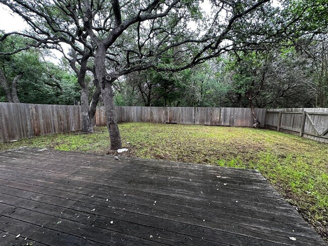 Building Photo - 6106 La Naranja Ln