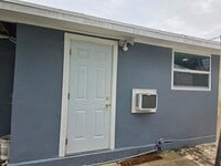 Building Photo - 6241 SW 17th St