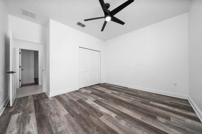 Building Photo - 2591 Seagirt Wy