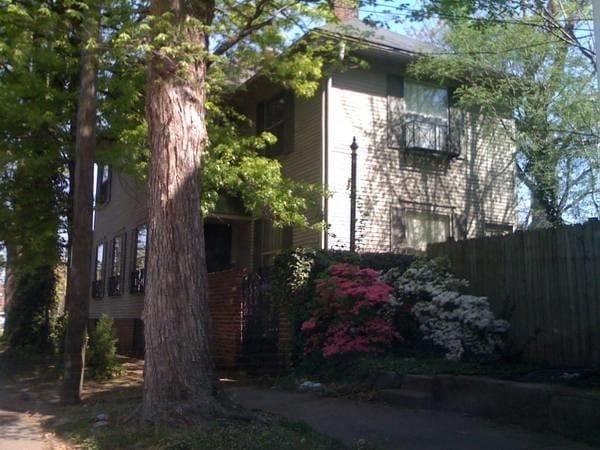 Outside - 616 SE 3rd St